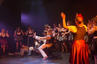 adj_esprit_rouge_104 adj_esprit_rouge_104