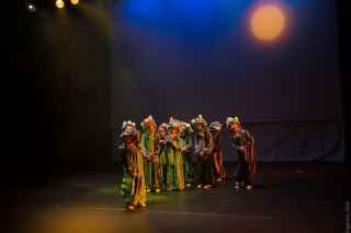 adj_esprit_rouge_17 adj_esprit_rouge_17