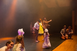 adj_esprit_rouge_26 adj_esprit_rouge_26