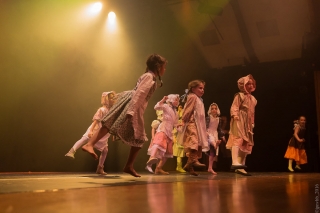 adj_esprit_rouge_28 adj_esprit_rouge_28