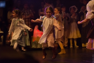 adj_esprit_rouge_33 adj_esprit_rouge_33