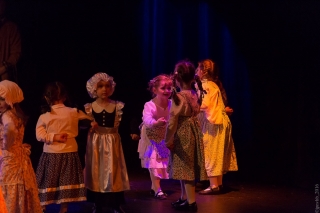 adj_esprit_rouge_34 adj_esprit_rouge_34