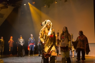 adj_esprit_rouge_83 adj_esprit_rouge_83