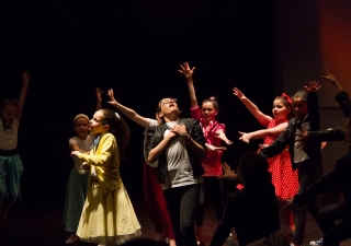 adj_musical_18 adj_musical_18