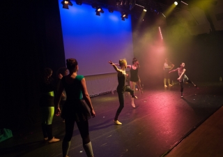 adj_musical_48b adj_musical_48b