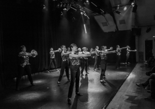 adj_musical_8 adj_musical_8